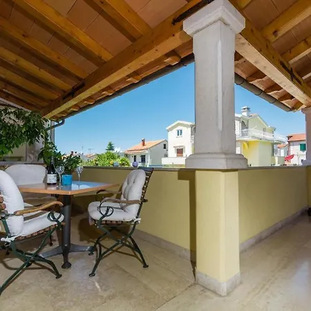Casa Nova פורץ
